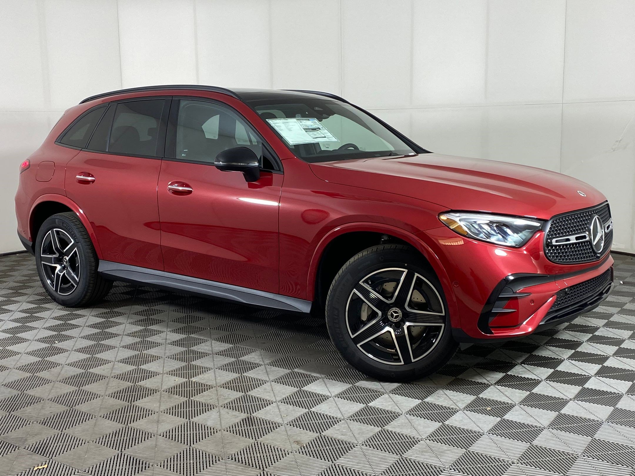 Used 2026 Mercedes-Benz GLC 300 4MATIC image 6