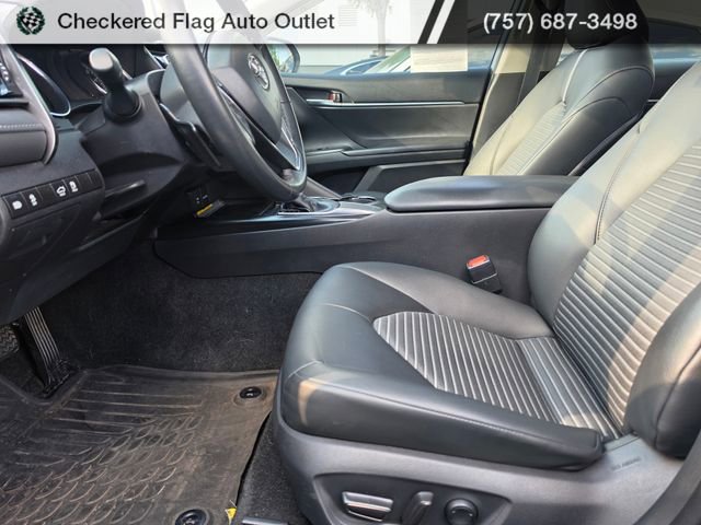 Used 2019 Toyota Camry SE image 8