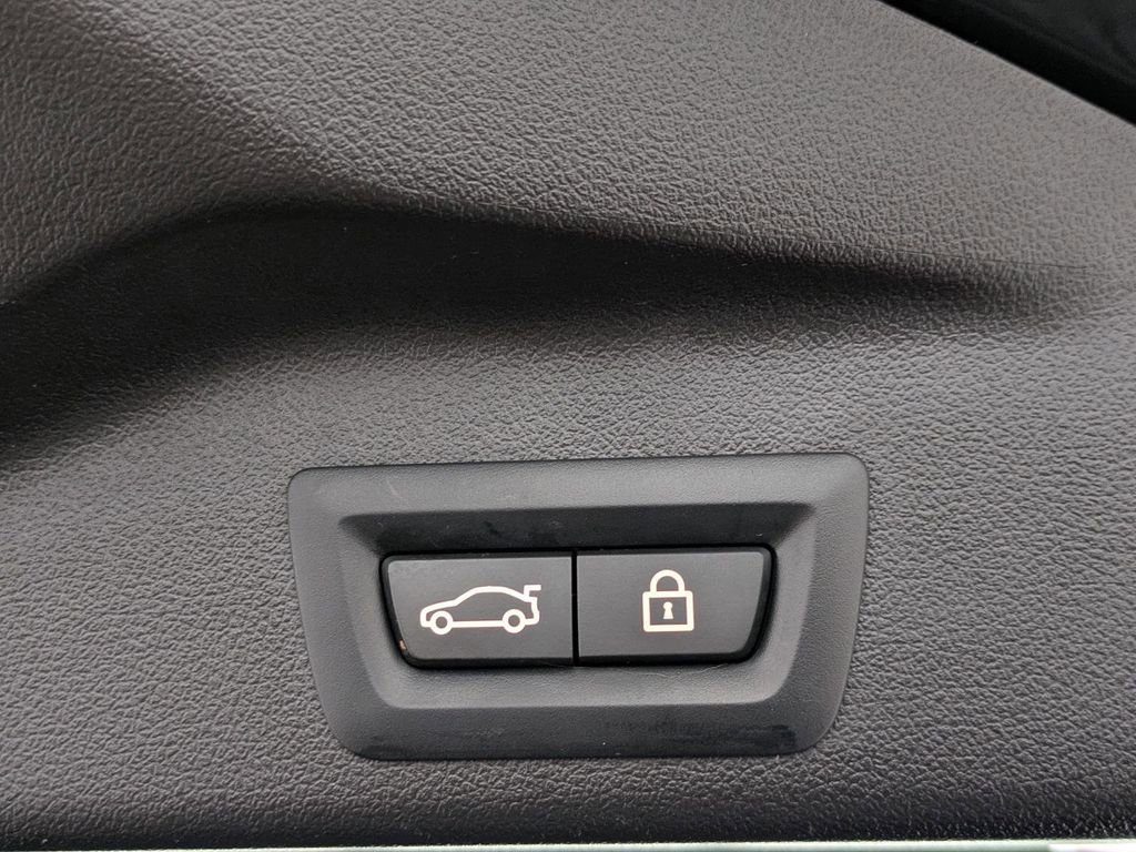 Used 2023 BMW X5 xDrive40i w/ Premium Package image 17