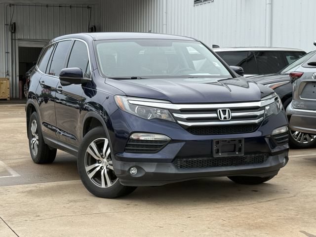 Used 2017 Honda Pilot EX image 2