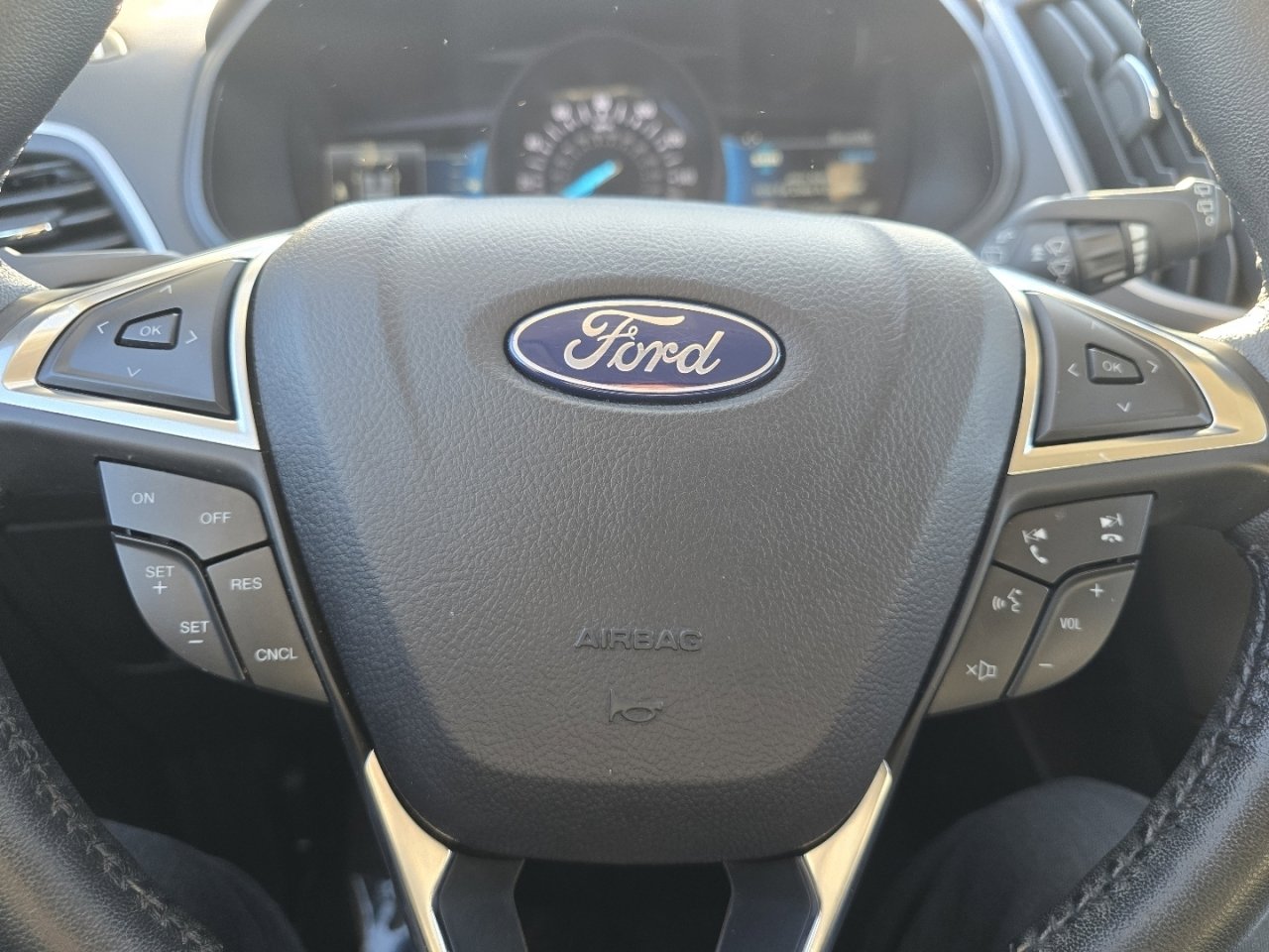 Used 2022 Ford Edge SEL w/ Convenience Package image 26