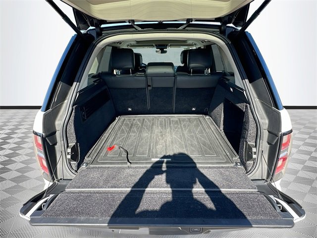 Used 2019 Land Rover Range Rover HSE image 28