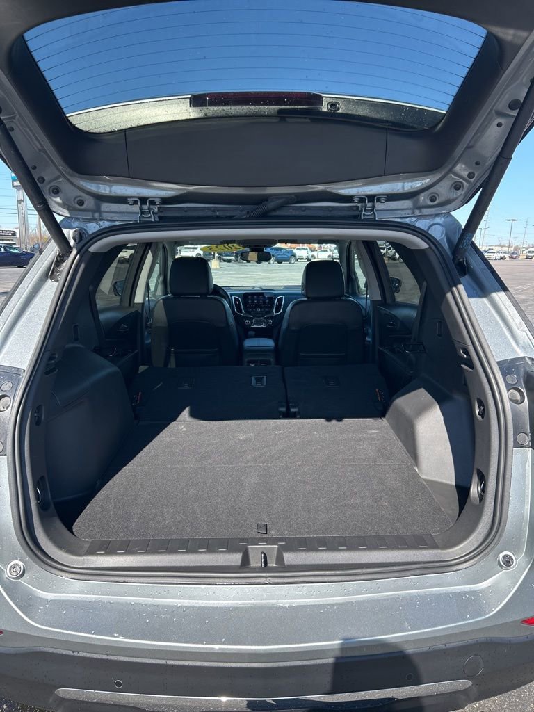 Used 2023 Chevrolet Equinox Premier image 13