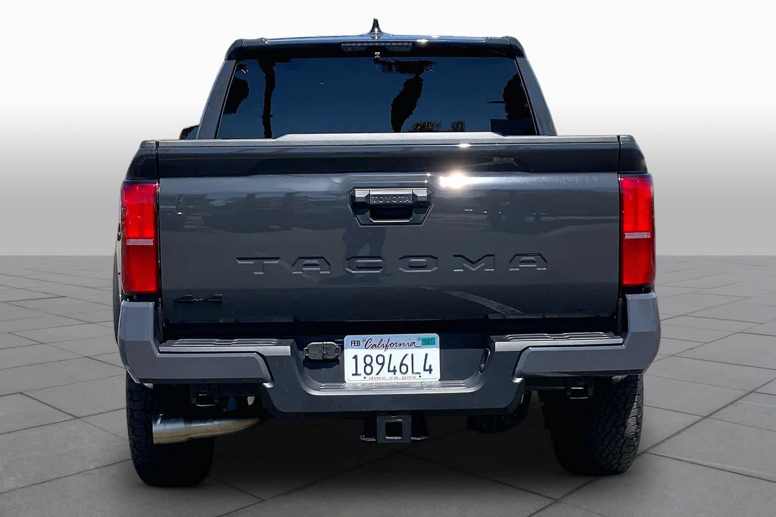 Used 2026 Toyota Tacoma TRD Off-Road AWD/4WD image 4
