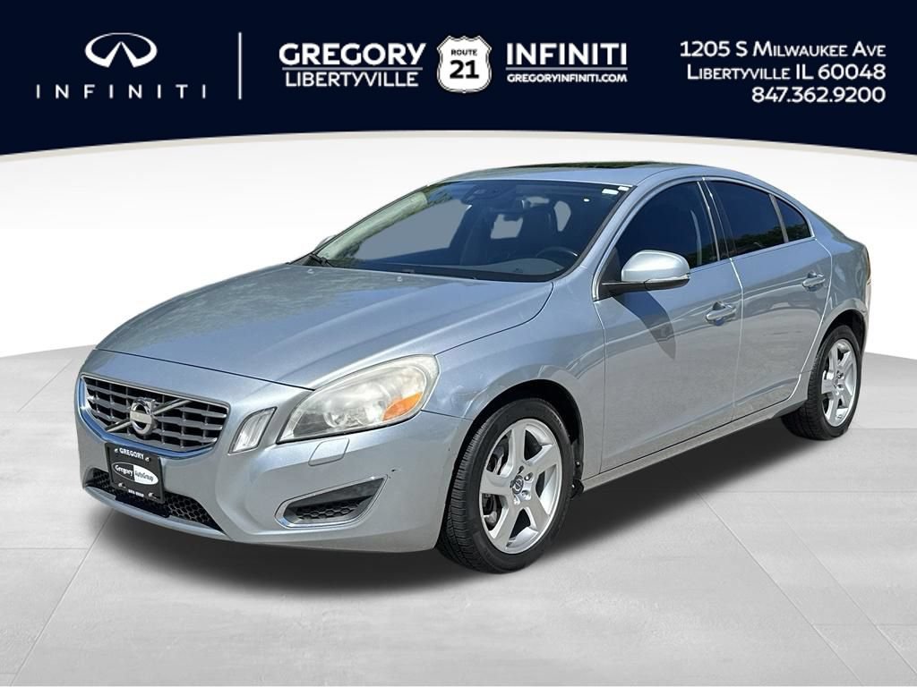 Used 2013 Volvo S60 T5 FWD image 1