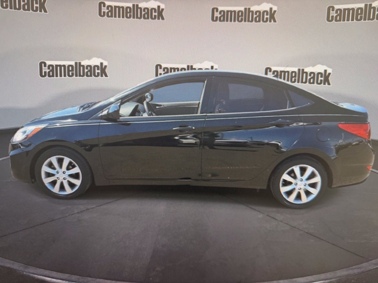 Used 2012 Hyundai Accent GLS w/ Premium Pkg 3 FWD image 4