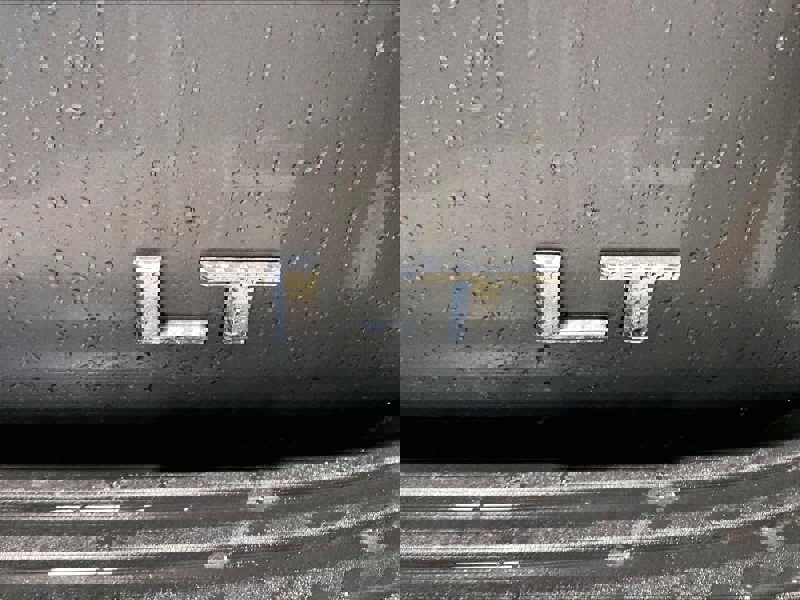 Used 2021 Chevrolet Tahoe LT w/ LT Signature Package image 30