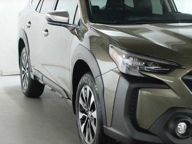 Used 2024 Subaru Outback Touring AWD/4WD image 8