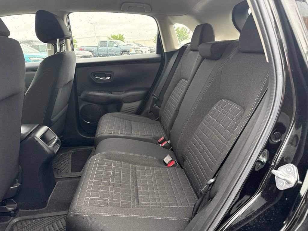 Used 2023 Honda HR-V LX image 14