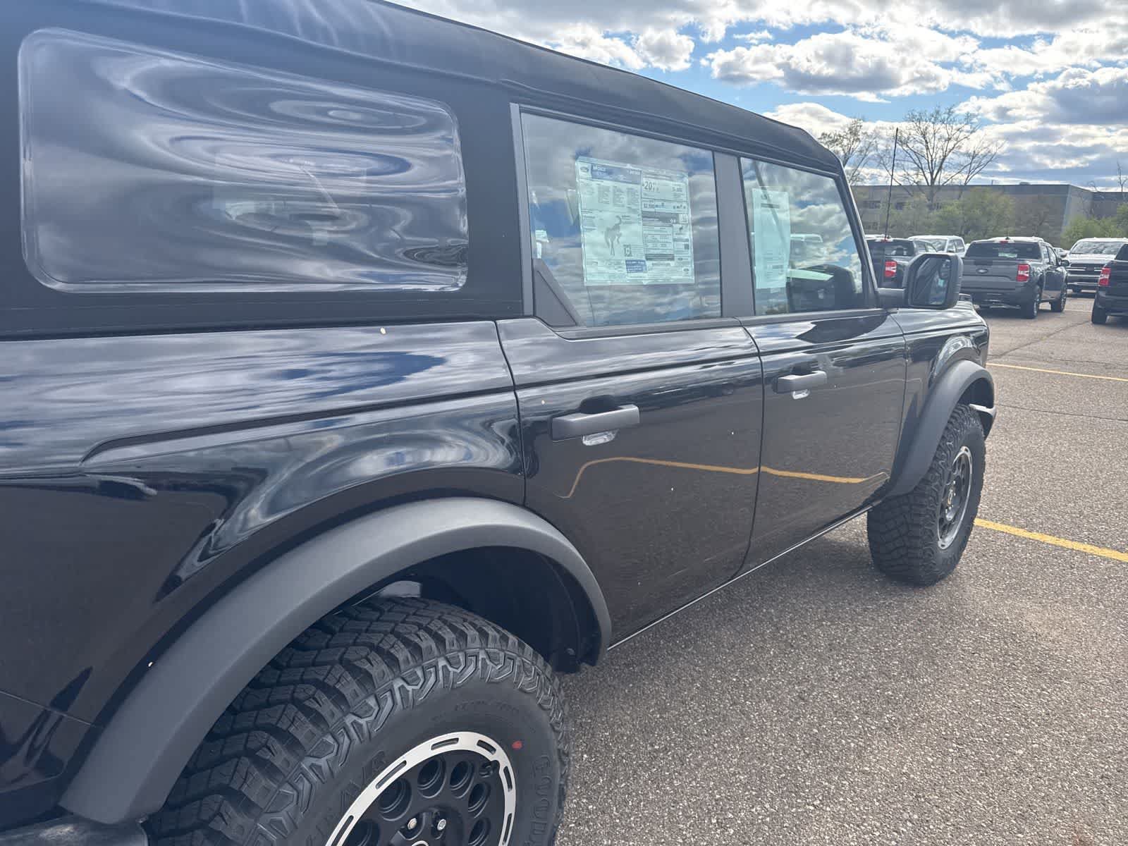 New 2026 Ford Bronco 4-Door AWD/4WD image 14