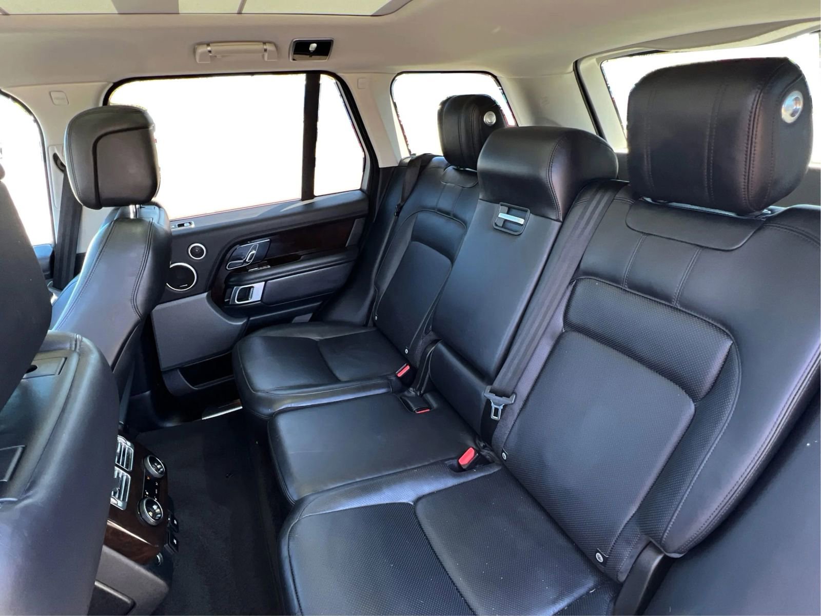 Used 2020 Land Rover Range Rover HSE AWD/4WD image 17