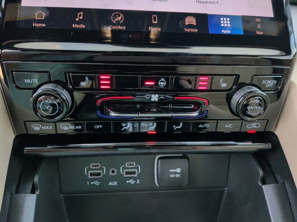 New 2025 Jeep Grand Cherokee L Limited RWD image 36