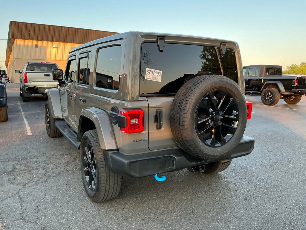 Used 2023 Jeep Wrangler Unlimited Sahara w/ Cold Weather Group image 5