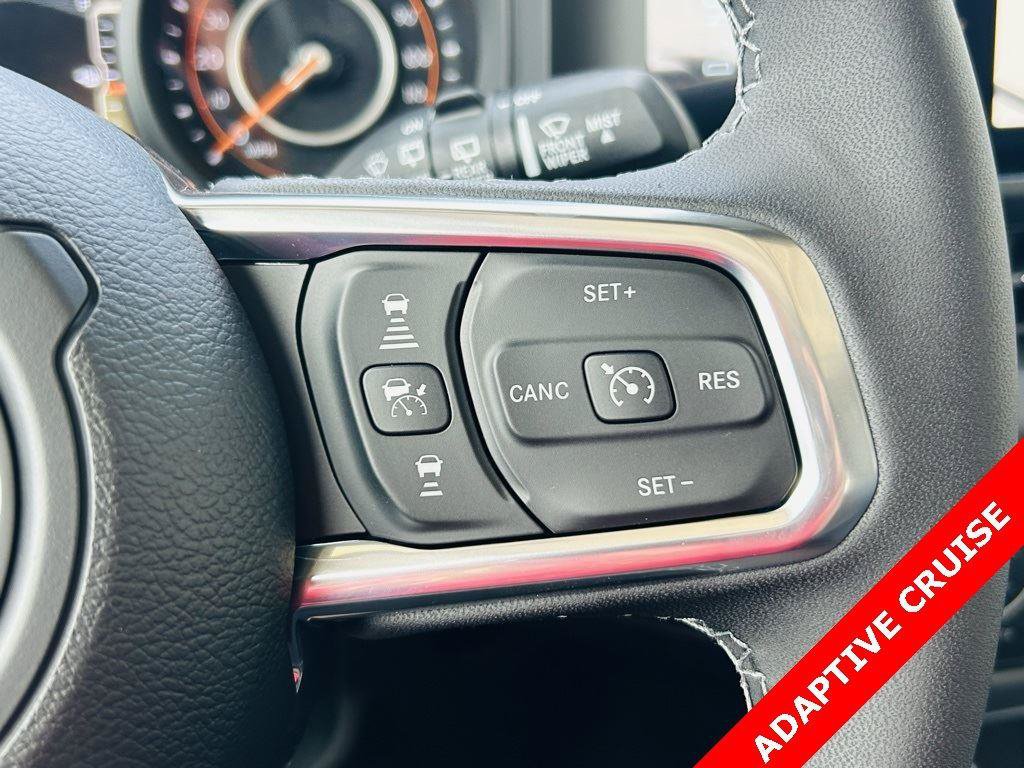 New 2025 Jeep Wrangler Unlimited Sahara w/ Technology Group AWD/4WD image 6
