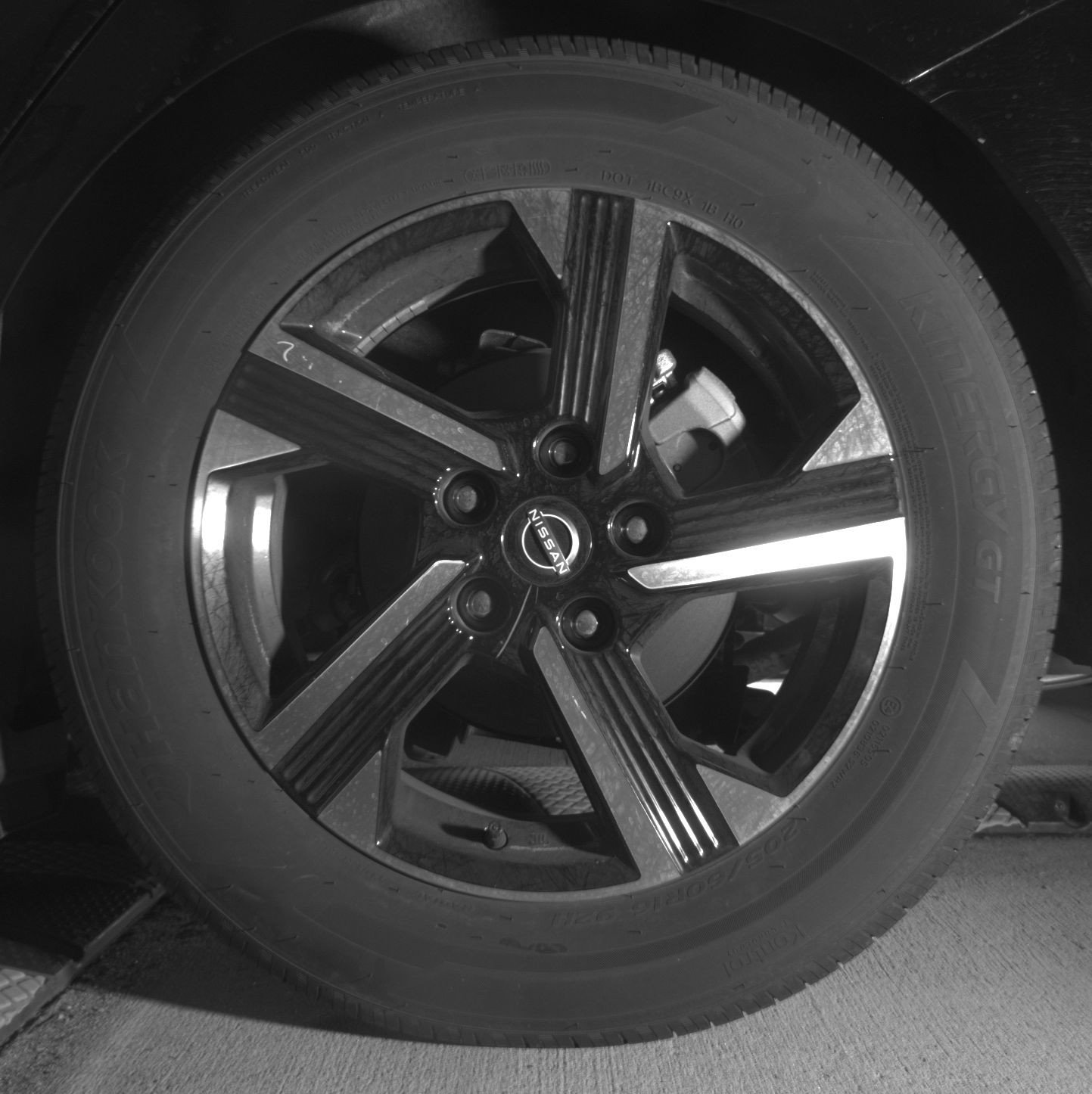 Used 2025 Nissan Sentra SV image 13