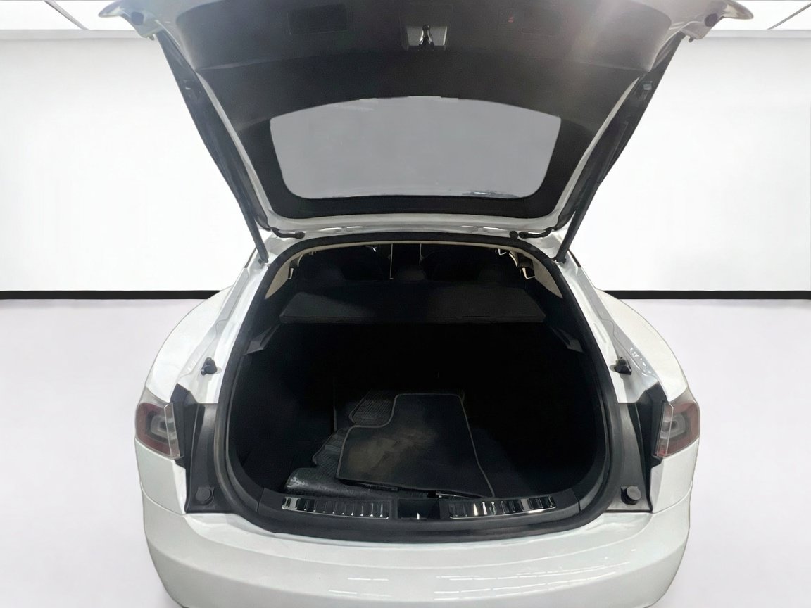 Used 2013 Tesla Model S Performance RWD image 19