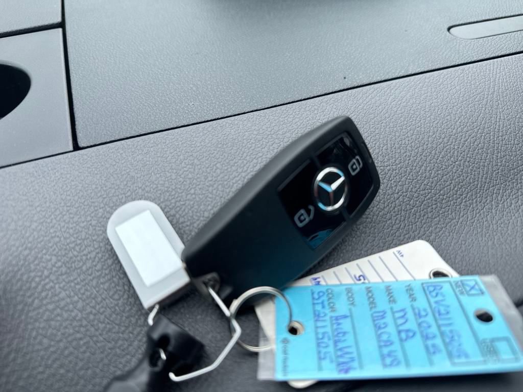 New 2025 Mercedes-Benz Sprinter 2500 image 28