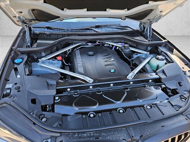 New 2026 BMW X5 xDrive40i w/ M Sport Package AWD/4WD image 17