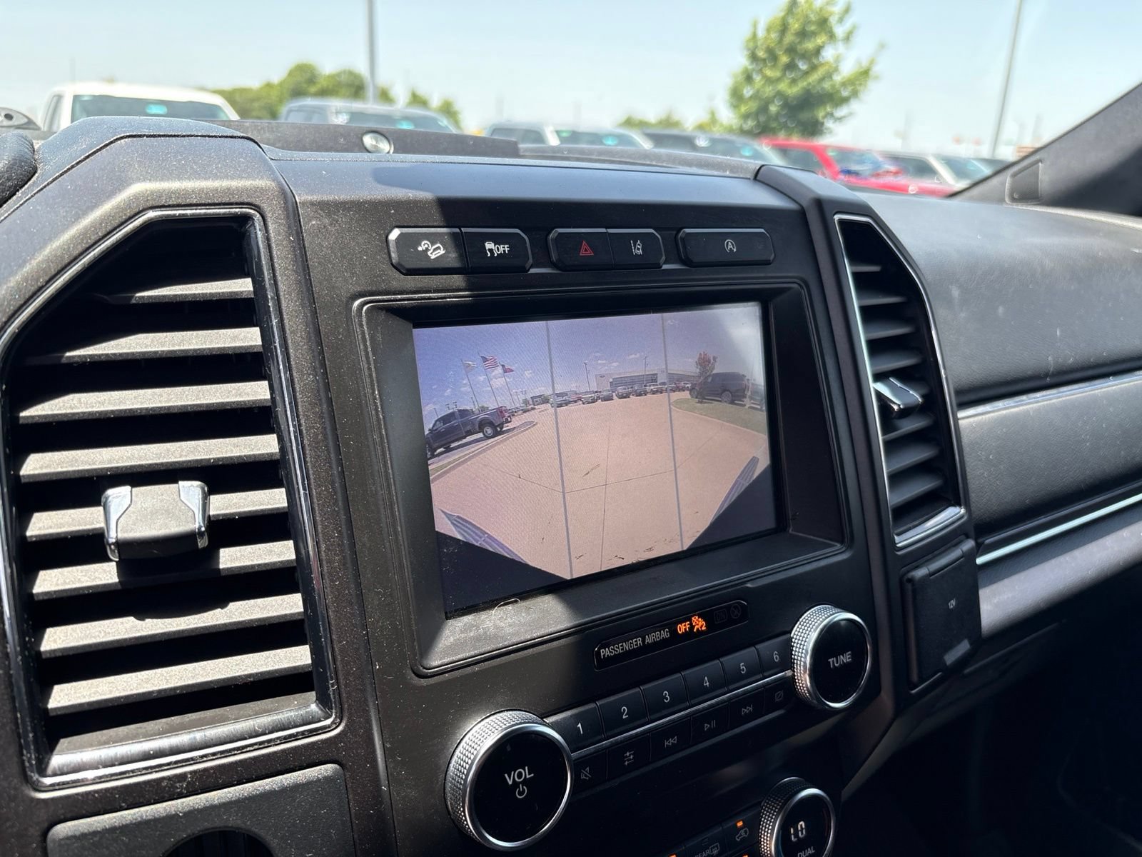 Used 2020 Ford Expedition Max Limited AWD/4WD image 23