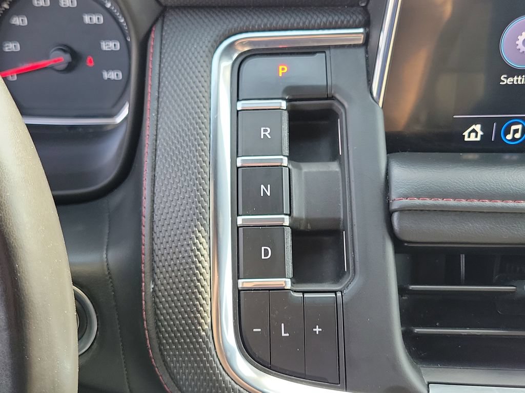 Used 2021 Chevrolet Tahoe RST w/ Luxury Package RWD image 10