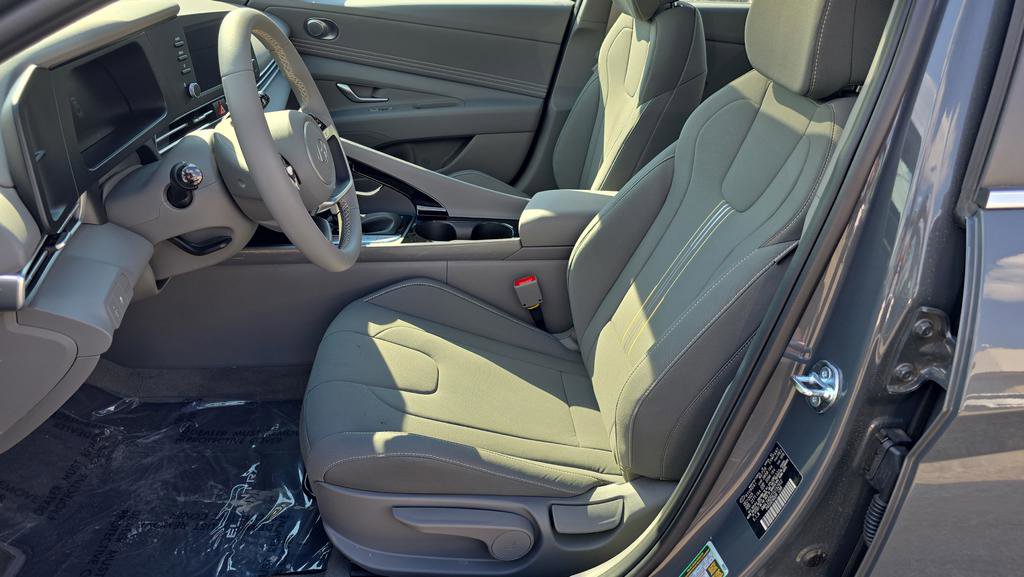 New 2026 Hyundai Elantra SEL Sport Premium FWD image 14