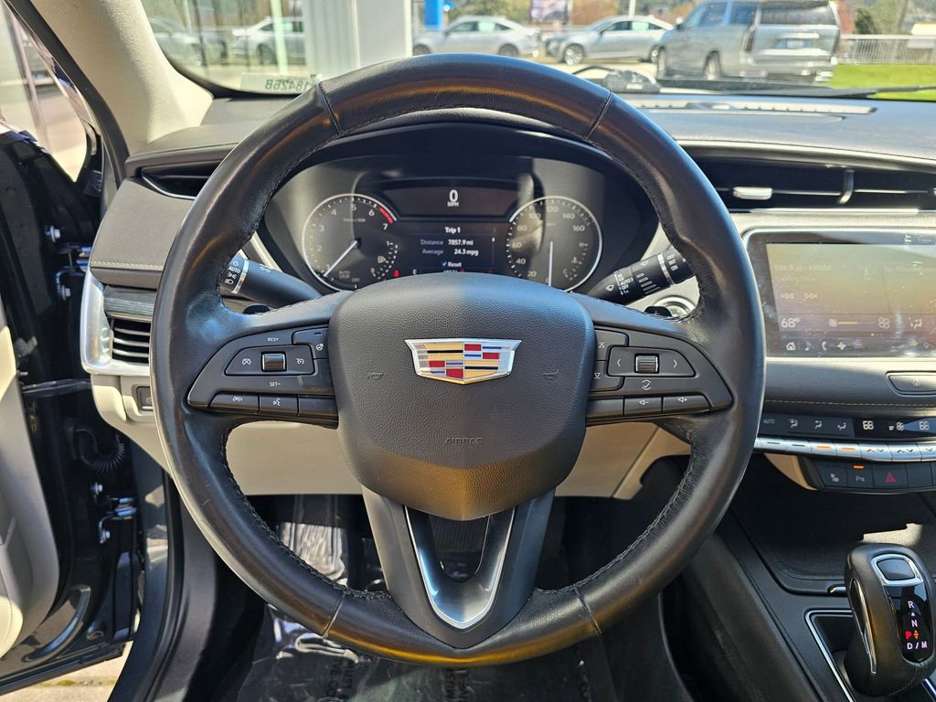 Used 2019 Cadillac XT4 Premium Luxury w/ Cold Weather Package image 25