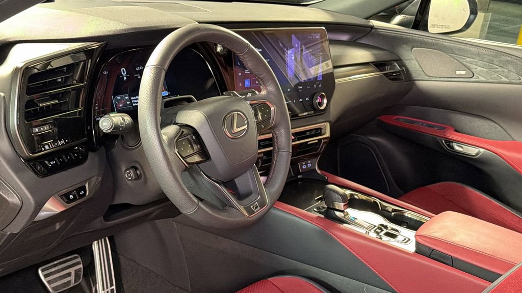 Certified 2025 Lexus RX 500h F Sport w/ Convenience Package image 25