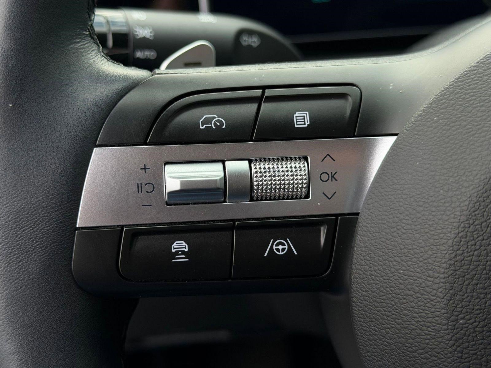 Used 2025 Hyundai Tucson Limited image 15