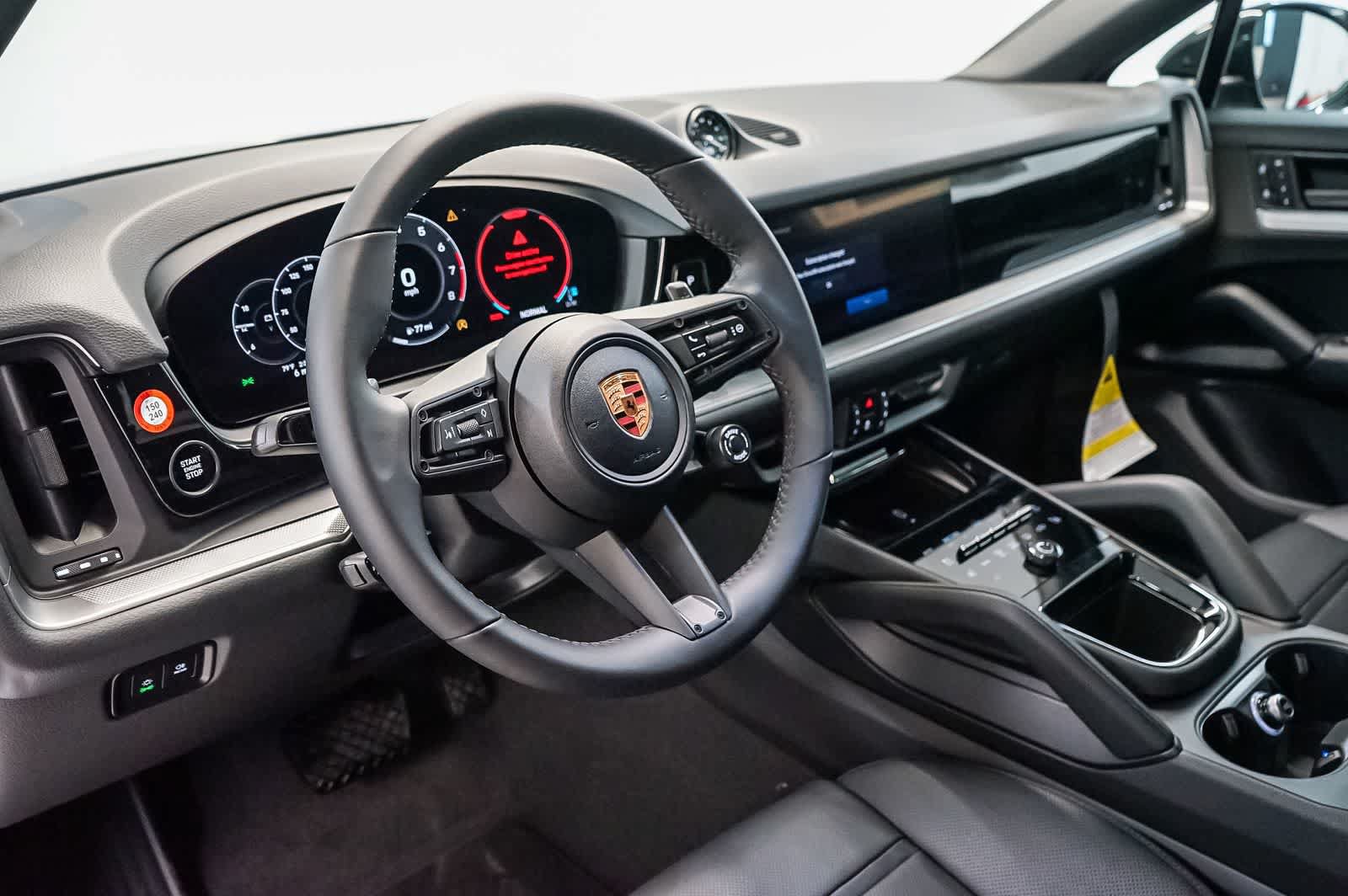 New 2026 Porsche Cayenne Coupe AWD/4WD image 4