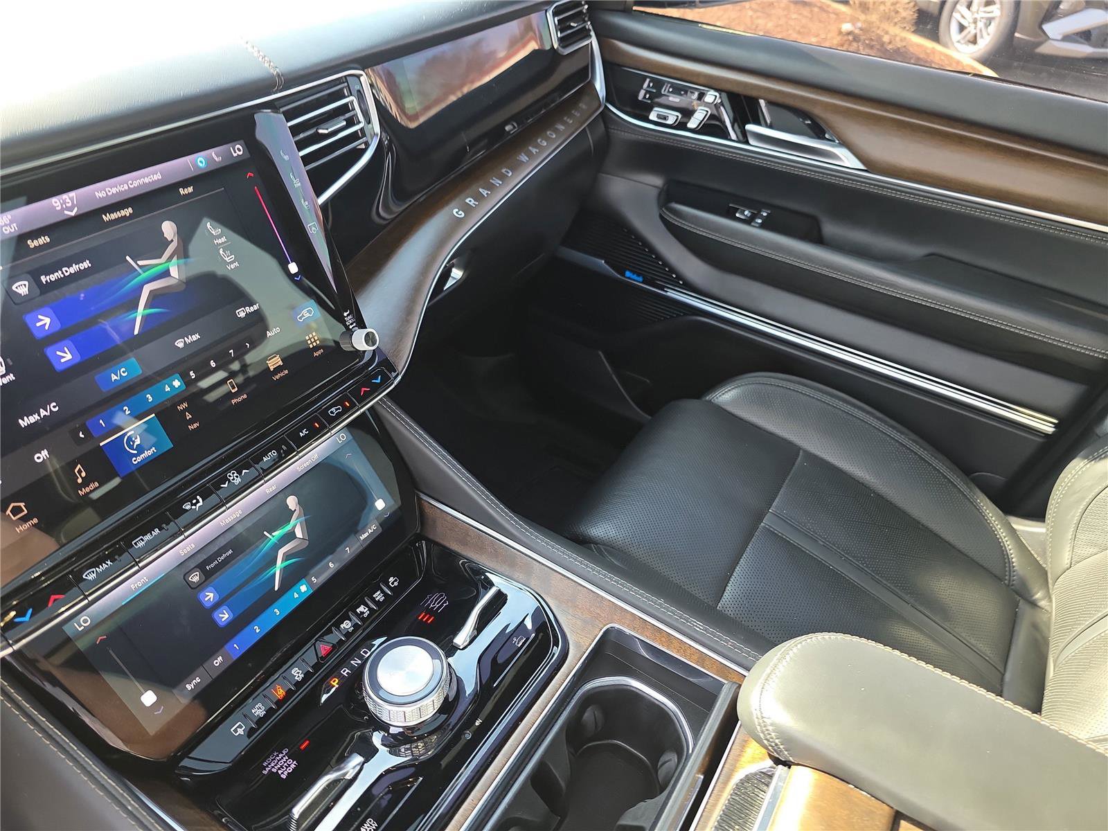 Used 2022 Jeep Grand Wagoneer Series II w/ Convenience Group III image 28