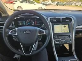Used 2018 Ford Fusion SE w/ Equipment Group 602A image 12