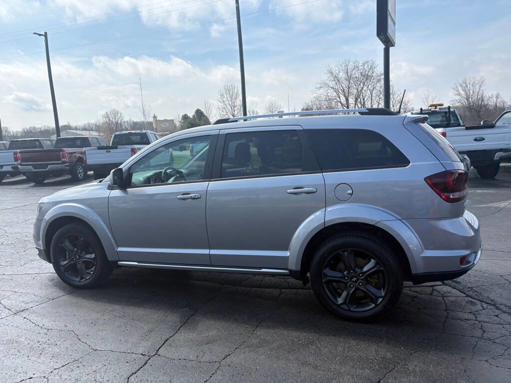 Used 2018 Dodge Journey Crossroad w/ Nav & Sun Group AWD/4WD image 28