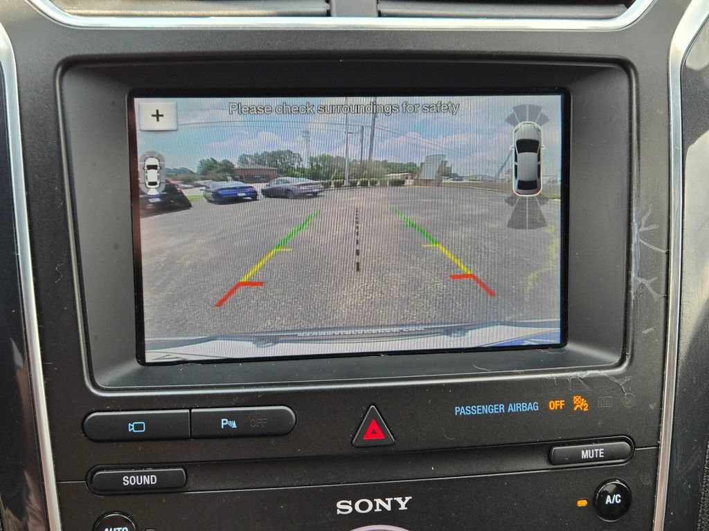 Used 2019 Ford Explorer Limited w/ Class III Trailer Tow Package AWD/4WD image 27