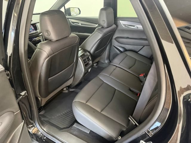 Used 2025 Cadillac XT5 Luxury w/ LPO, Floor Liner Package FWD image 34