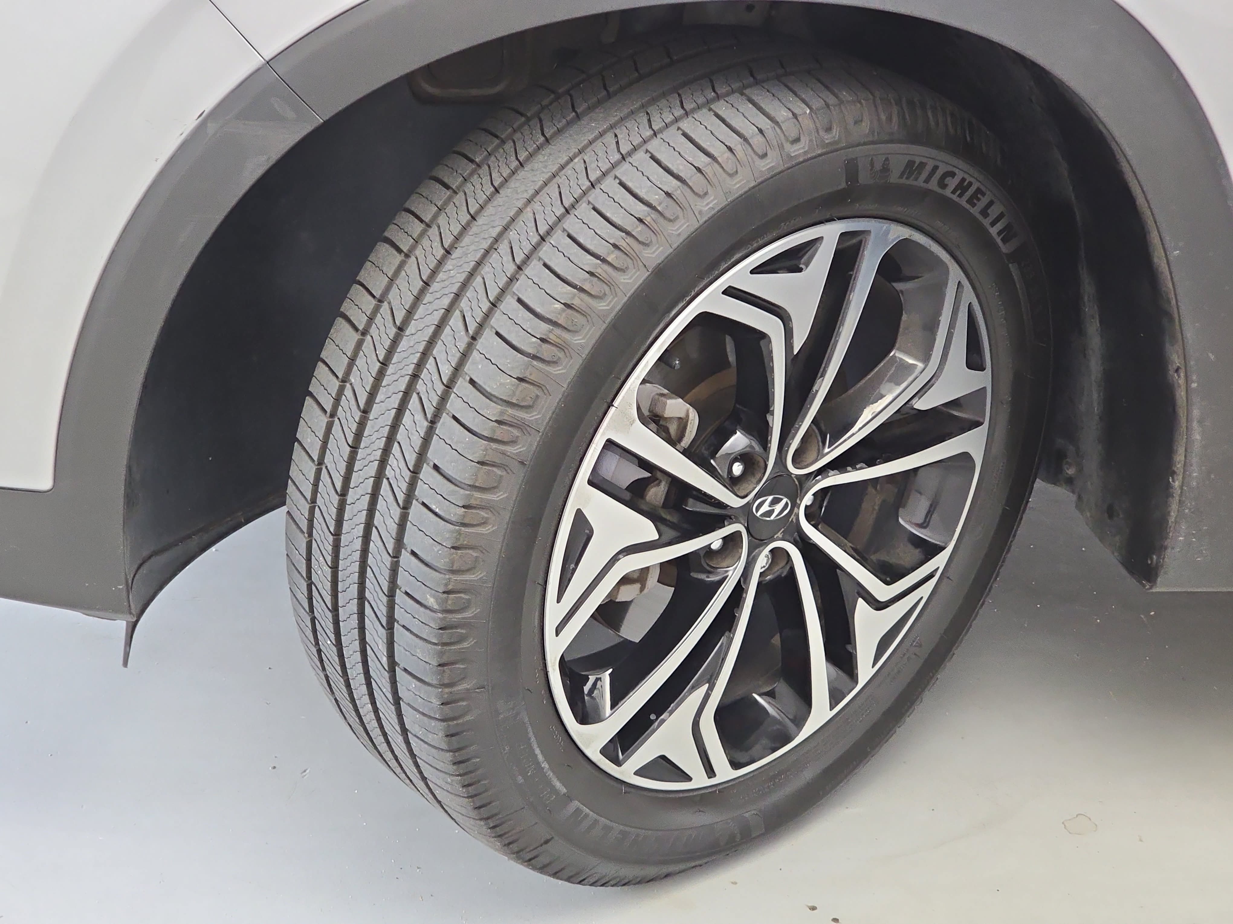 Used 2020 Hyundai Santa Fe Limited FWD image 33