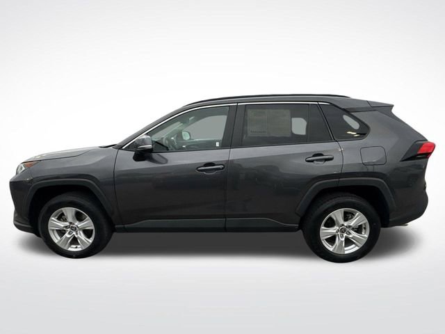 Used 2021 Toyota RAV4 XLE image 2
