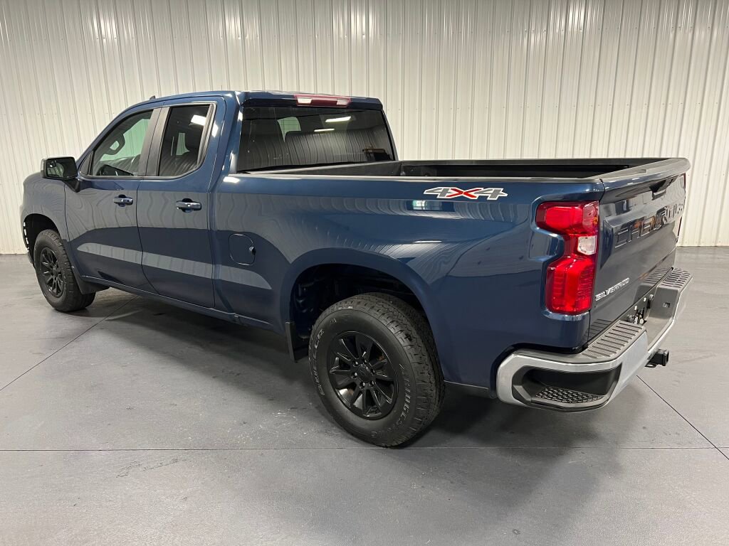 Used 2019 Chevrolet Silverado 1500 LT w/ All-Star Edition image 17
