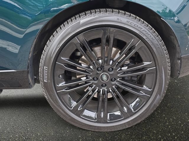Used 2023 Land Rover Range Rover Autobiography AWD/4WD image 22