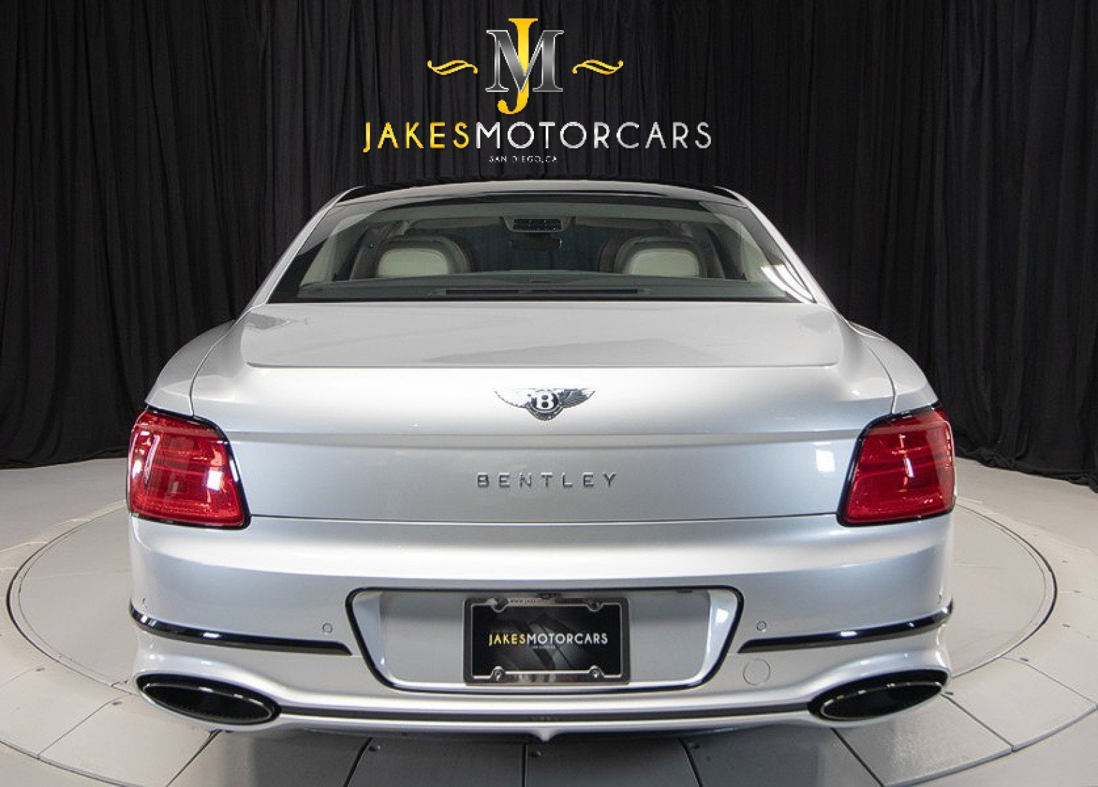 Used 2021 Bentley Flying Spur W12 image 9