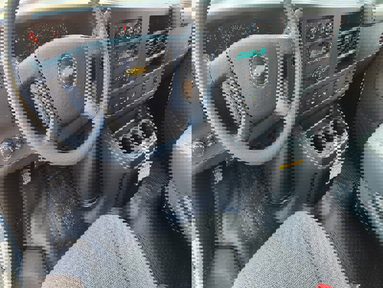 New 2025 Chevrolet Express 2500 Extended w/ Driver Convenience Package image 27