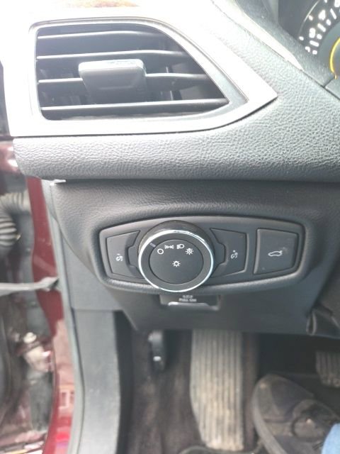 Used 2017 Lincoln MKZ Reserve w/ Climate Package image 28