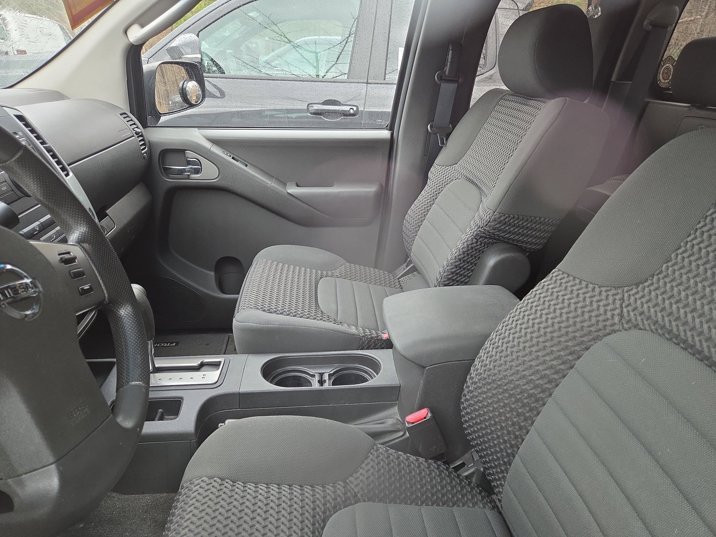Used 2009 Nissan Frontier SE w/ SE Value Truck Pkg AWD/4WD image 10
