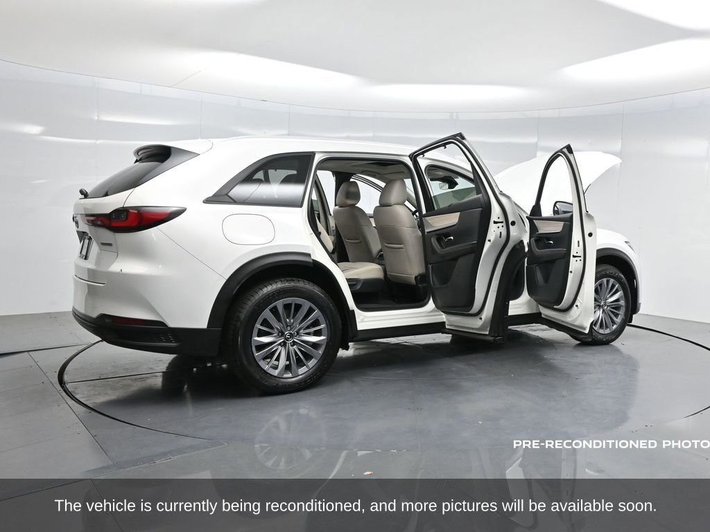 Used 2024 MAZDA CX-90 Plug-In Hybrid w/ Preferred image 4
