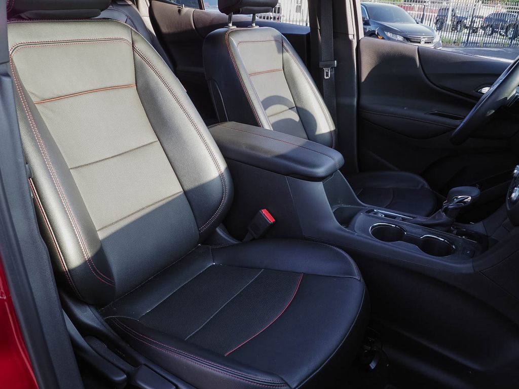 Used 2023 Chevrolet Equinox RS w/ RS Leather Package FWD image 8