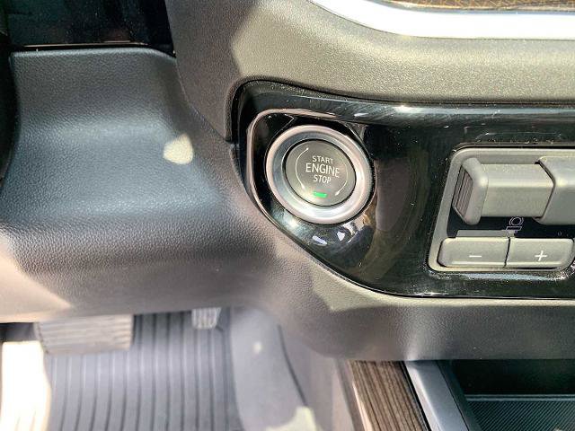 Certified 2025 Chevrolet Silverado 1500 LT Trail Boss w/ Convenience Package II AWD/4WD image 17