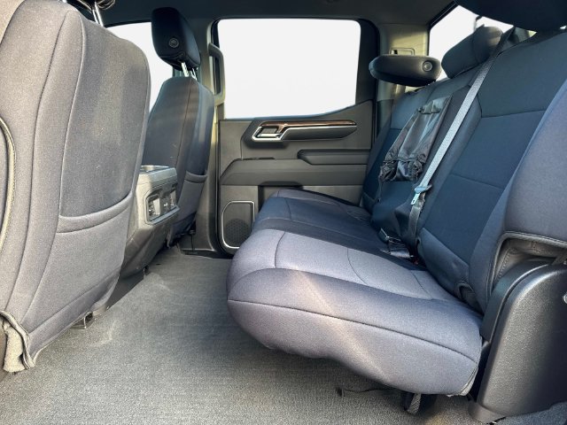 Used 2022 Chevrolet Silverado 1500 LT Trail Boss w/ Convenience Package II AWD/4WD image 11