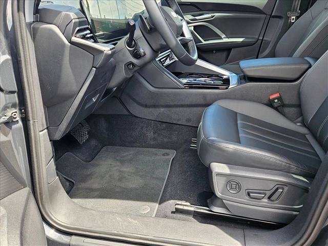 Certified 2025 Audi Q5 Premium w/ Convenience Package AWD/4WD image 17