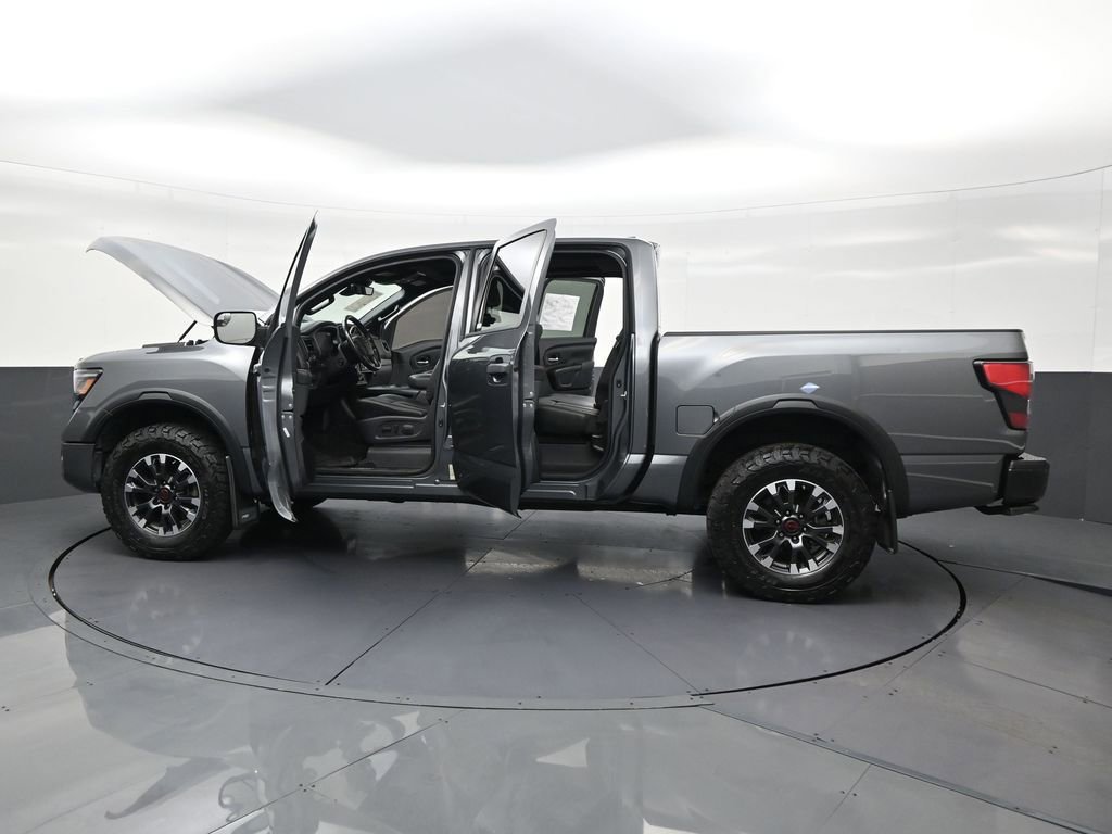 Used 2023 Nissan Titan PRO-4X w/ Pro-4x Convenience Package image 30