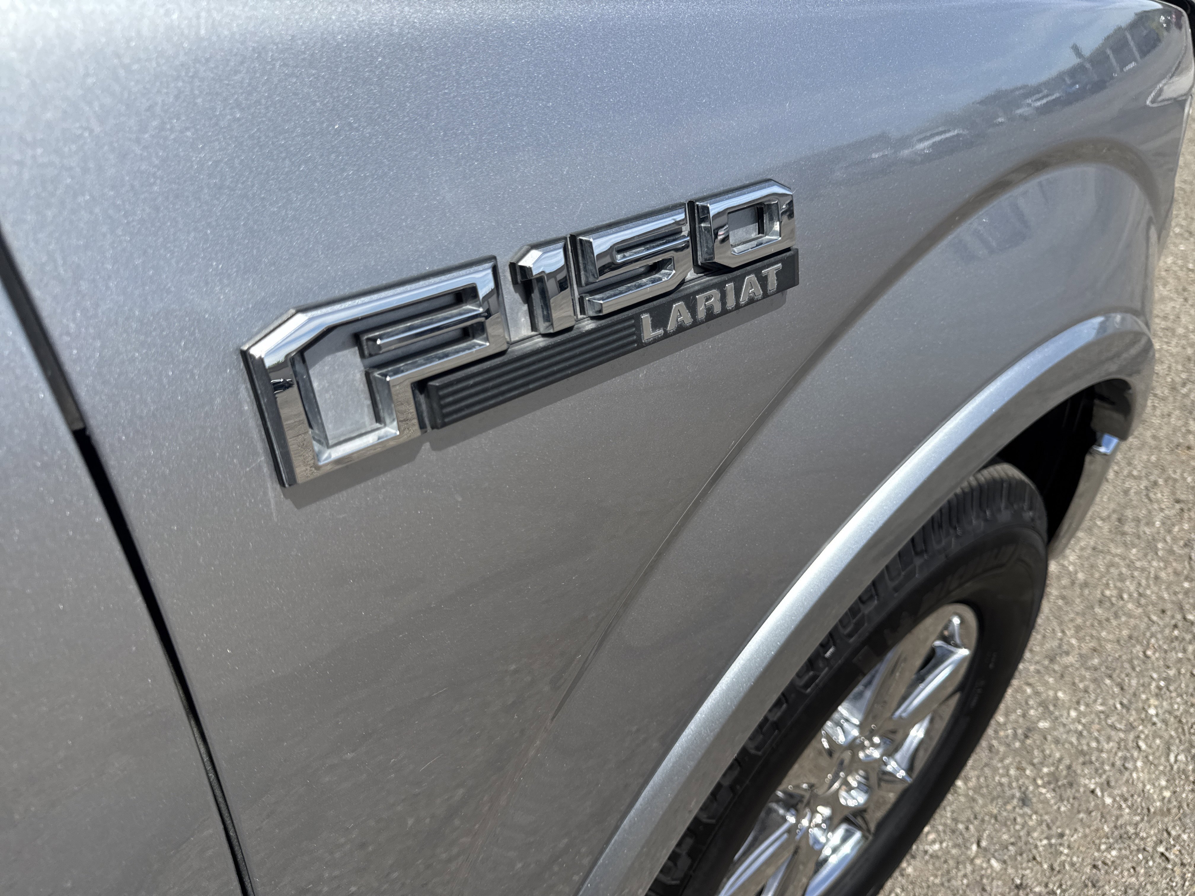 Used 2020 Ford F150 Lariat image 16