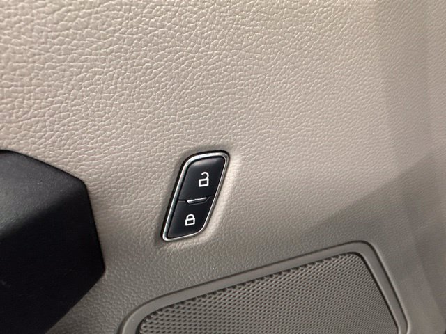 Used 2018 Ford F150 XL w/ Equipment Group 101A Mid AWD/4WD image 19